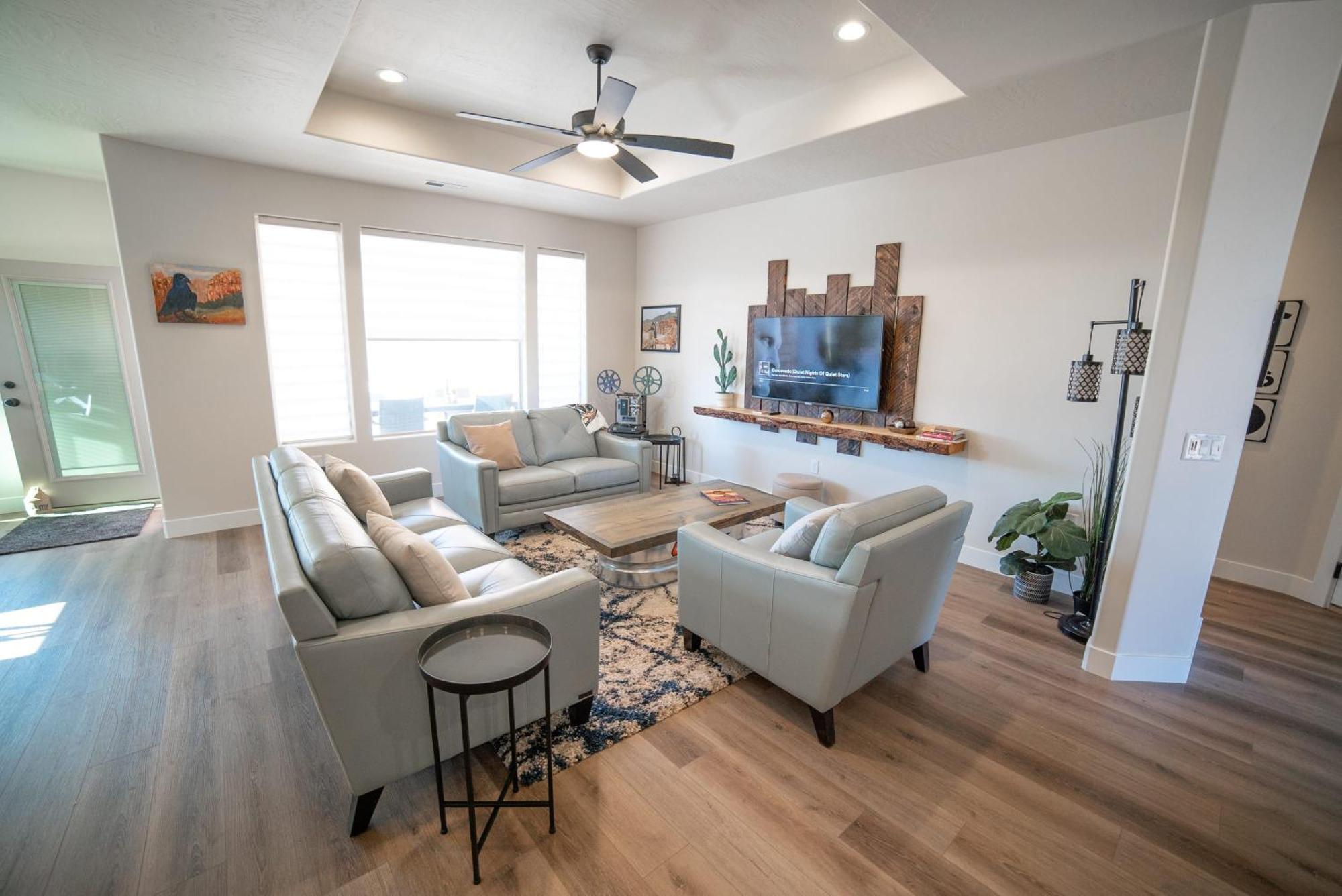 Hollywood Hangout - New West Properties Kanab Exterior foto